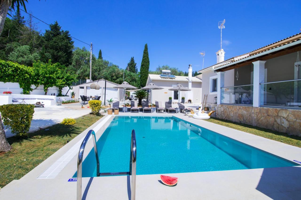 Spartylas Grande Terra Villas With Swimming Pool מראה חיצוני תמונה