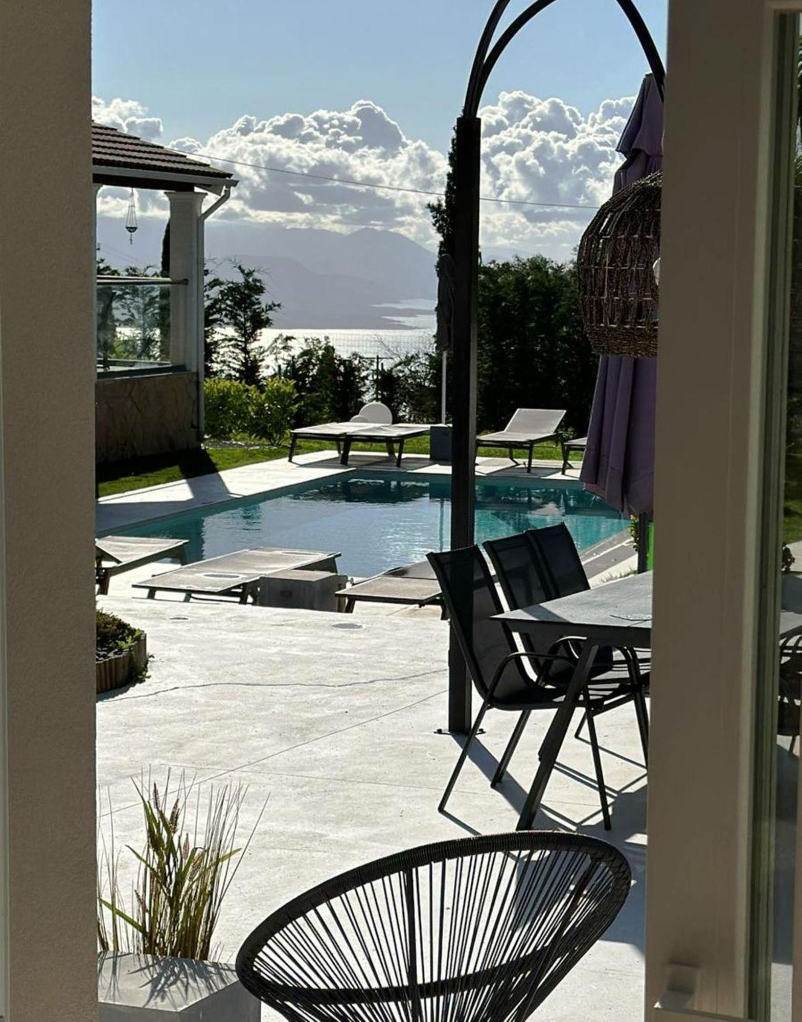 Spartylas Grande Terra Villas With Swimming Pool מראה חיצוני תמונה